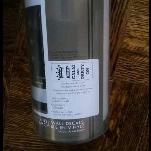 Wall Decal - BNIB - Picture 2 of 2